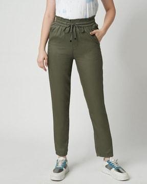 women straight fit high-rise flat-front trousers