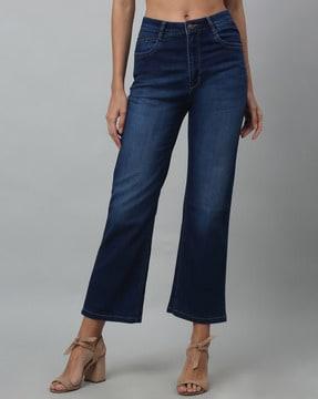 women straight fit jeans with 5-pocket styling