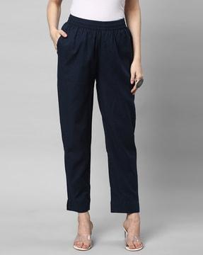 women straight fit pants with insert pocket