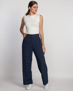 women straight fit pants with insert pockets