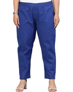 women straight fit pleated trousers with slip pockets