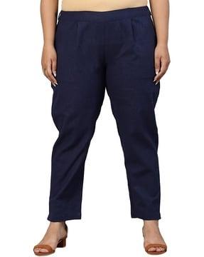 women straight fit pleated trousers with slip pockets