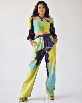 women straight fit printed pants