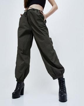 women straight fit trousers with insert pockets