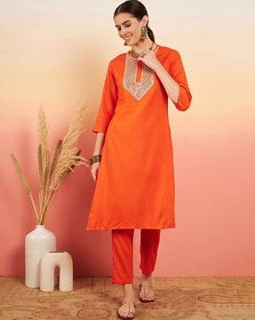 women straight kurta & pants set with embroidery