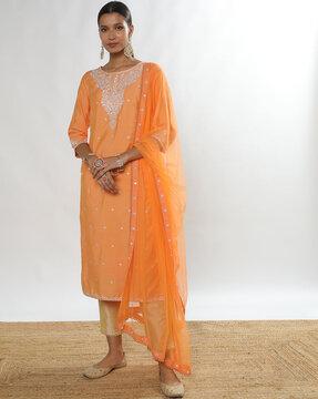 women straight kurta & pants with dupatta