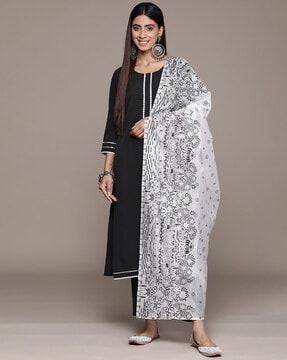 women straight kurta & pants with dupatta