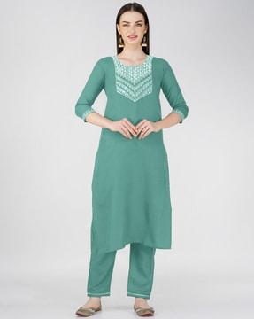 women straight kurta set with embroidery