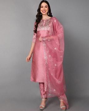 women straight kurta set with embroidery