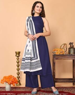 women straight kurta set