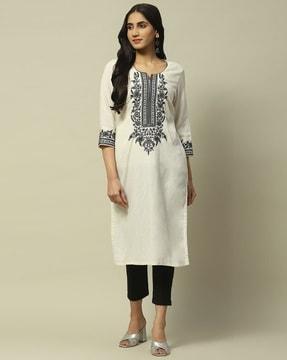 women straight kurta with embroidery yoke