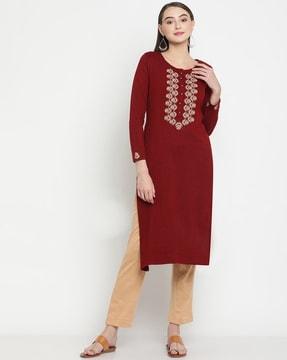 women straight kurta with insert pocket