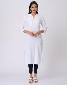 women straight kurta with mandarin collar