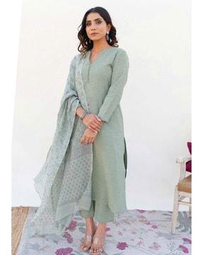 women straight kurta with pants & floral print dupatta