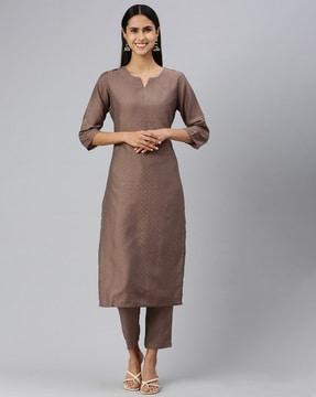 women straight kurta with pants set