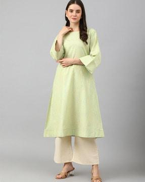 women straight kurta with round neck