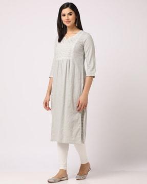 women straight kurta with yoke embroidery