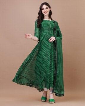 women striped anarkali kurta set