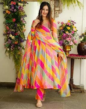 women striped anarkali kurta set