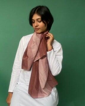 women striped cotton stole