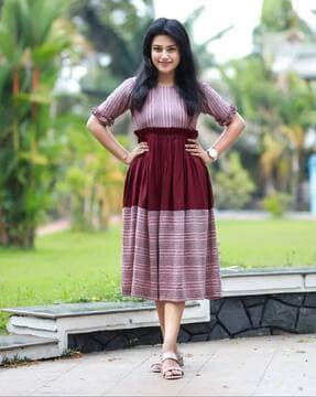 women striped flared kurta