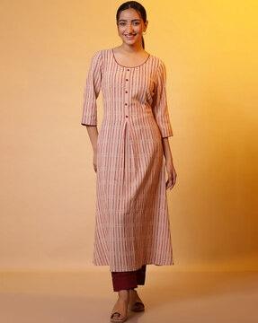 women striped no darts a-line kurta