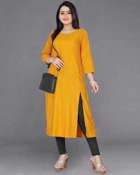 women striped no darts straight kurta