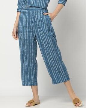 women striped pants