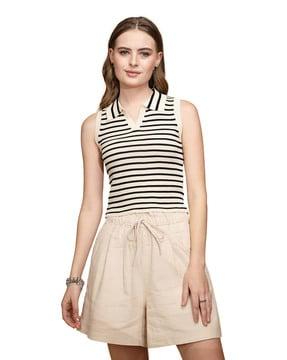 women striped regular fit crop top