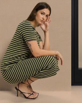 women striped round-neck shift dress