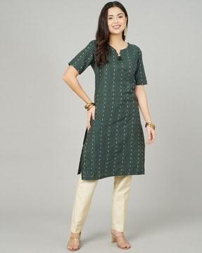 women striped round-neck straight kurta