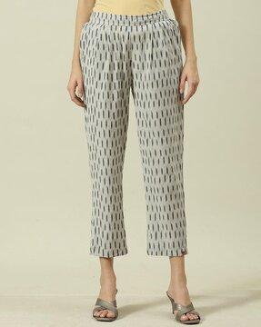 women striped straight fit pants with insert pockets