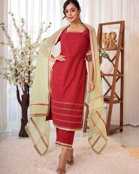 women striped straight kurta set