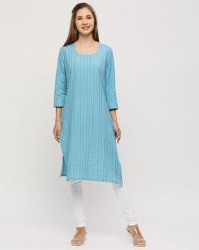 women striped straight kurta with bracelet sleeves