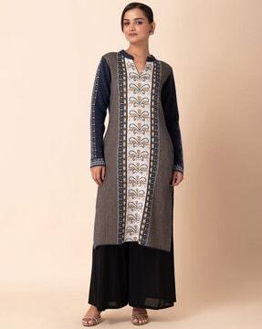 women striped straight kurta with insert pocket