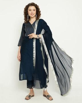 women striped straight kurta with pants & dupatta