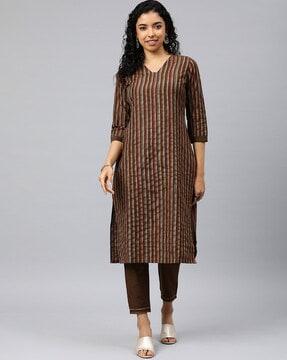 women striped straight kurta with pants