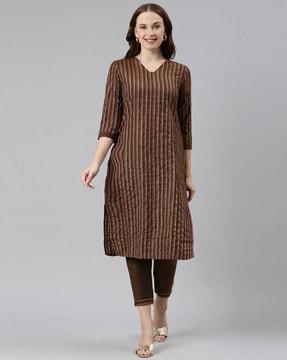 women striped straight kurta with pants