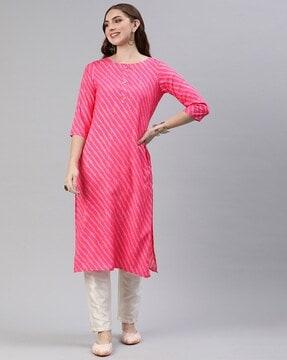 women striped straight kurta with round neck