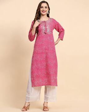 women striped straight kurta with tassels