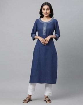 women striped straight kurta