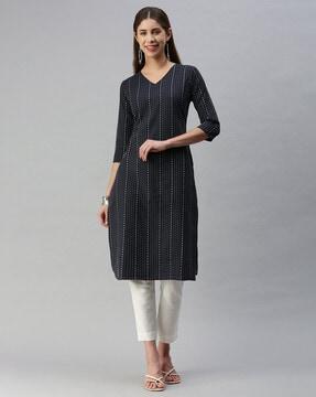 women striped straight kurta