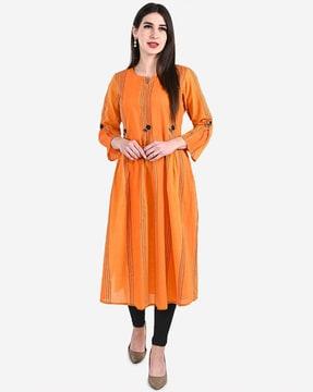 women striped straight kurta