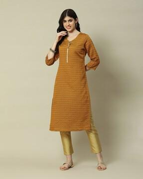 women striped v-neck straight kurta