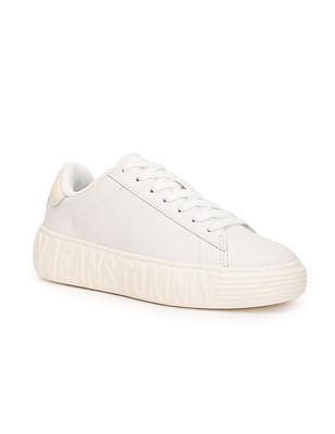 women sustainable solid sneakers