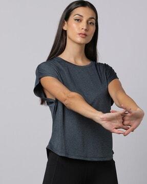 women t-shirt with extended sleeves