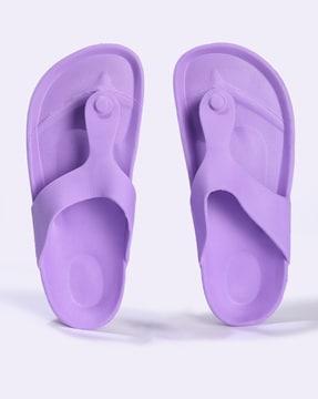 women t-strap flip-flops