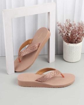 women t-strap flip-flops