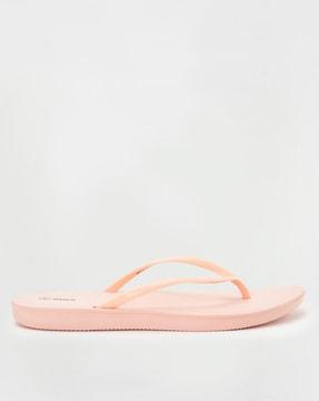 women t-strap slip-on flip-flops