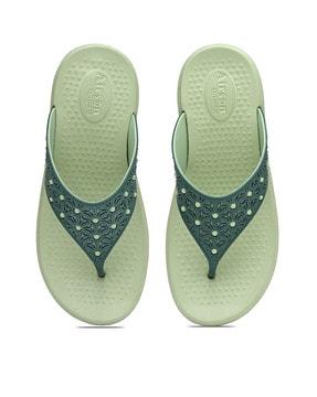 women t-strap slip-on flip-flops